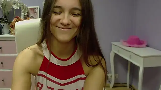 Snapshot of dirtyxEmily chatting on 02/04/25, 07:29 dirtyxEmily online show from 02/04/25, 07:29