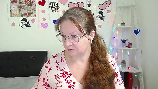 VanessaHotts online show from 01/28/25, 06:05