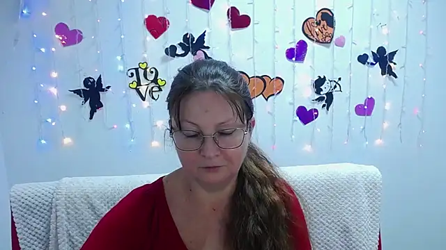 VanessaHotts online show from 01/30/25, 12:06