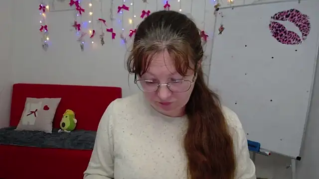 VanessaHotts online show from 04/24/26, 05:21