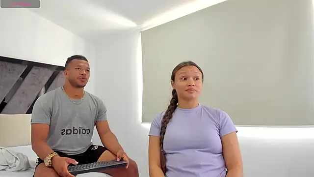 AnnieAndStefan online show from 12/27/24, 03:26