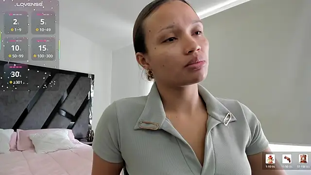 AnnieAndStefan online show from 07/25/26, 02:25