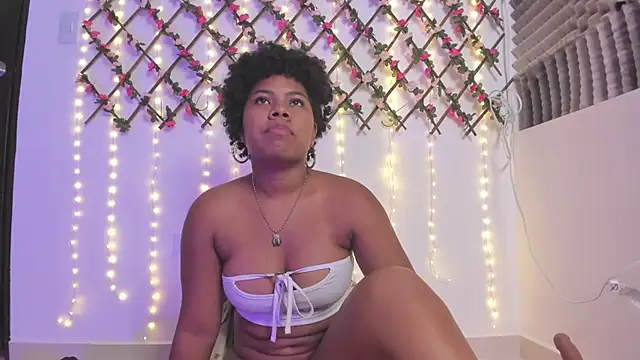 naughty ebonyy online show from 04/22/26, 03:09