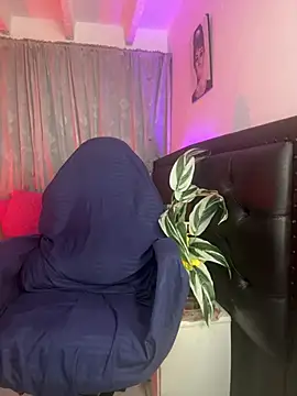 lonely shewolf online show from 04/04/26, 04:15