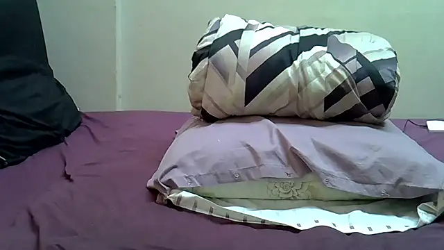 AddictiveAssCurves online show from 12/18/25, 10:10