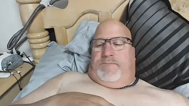 Bigbear0563 online show from 10/29/25, 04:20