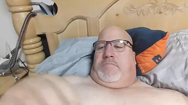 Bigbear0563 online show from 01/11/26, 04:34