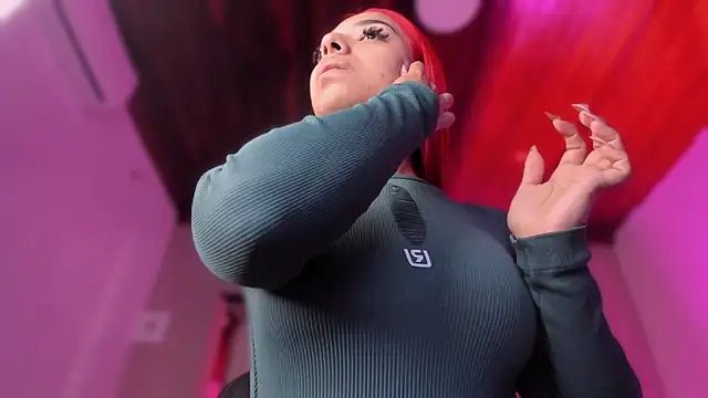 Emmily Savage online show from 12/22/25, 12:02