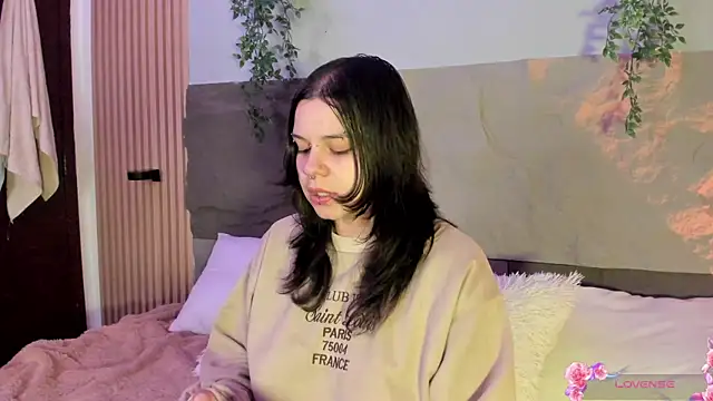 Mey moon online show from 04/28/26, 04:06