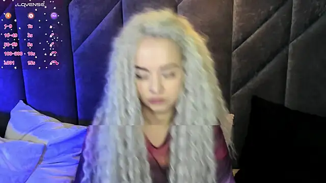 Snapshot of StephanieSweety chatting on 03/19/25, 04:45 StephanieSweety online show from 03/19/25, 04:45