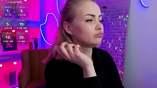 StephanieSweety online show from 04/03/26, 07:12