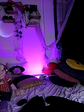 Piafisher1 online show from 02/18/25, 10:49