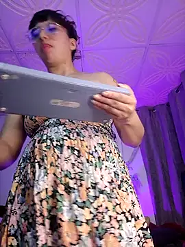 Piafisher1 online show from 09/30/25, 01:10