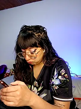 Piafisher1 online show from 11/13/25, 01:15