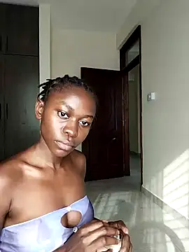 queen heather online show from 01/07/25, 05:43