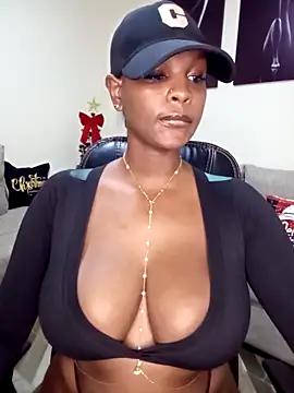 Snapshot of Sexy_panda69 chatting on 12/29/24, 01:49 Sexy panda69 online show from 12/29/24, 01:49