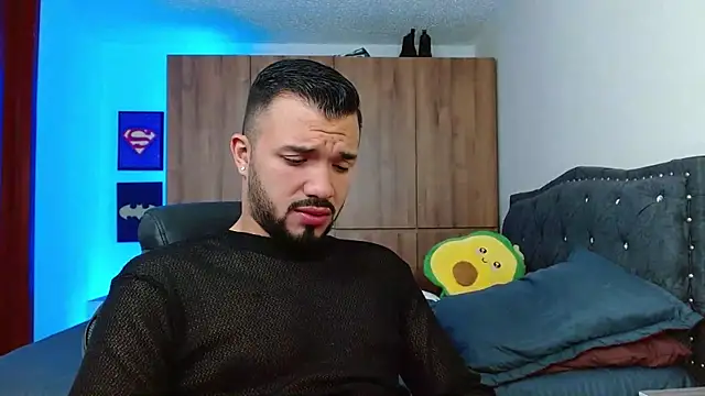 mathew vidal1 online show from 11/19/25, 04:01