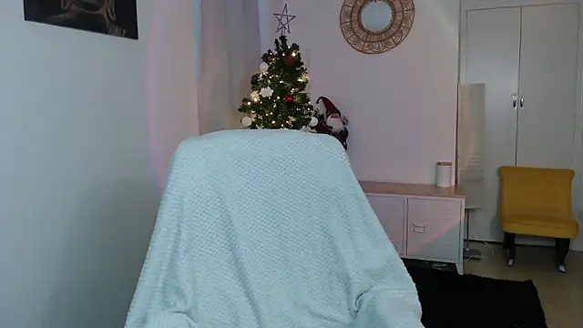 Crystal-dreamt online show from 12/18/25, 09:48