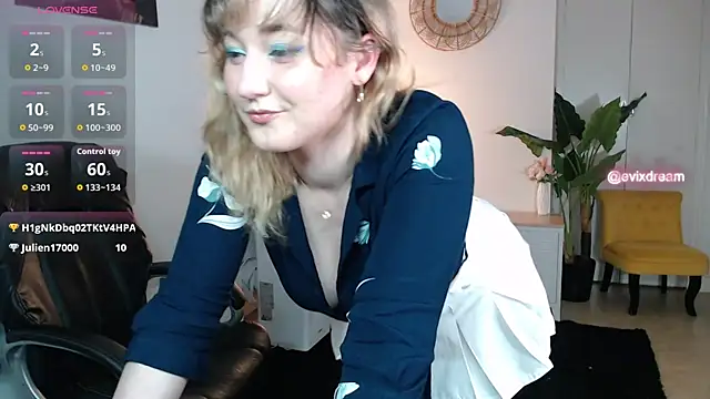 Snapshot of Crystal-dreamt chatting on 06/04/26, 01:17 Crystal-dreamt online show from 06/04/26, 01:17