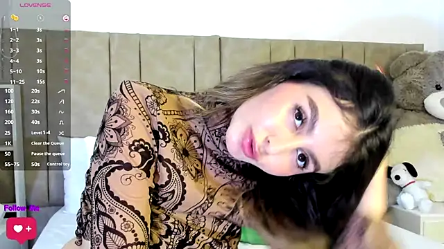 Snapshot of Isabellacharm chatting on 01/18/25, 10:49 Isabellacharm online show from 01/18/25, 10:49