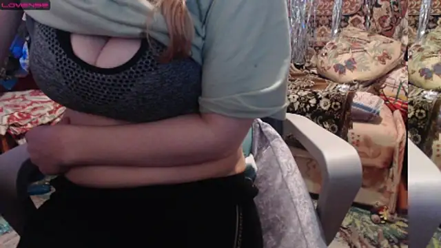 Snapshot of sweetbbabe chatting on 02/13/25, 07:52 sweetbbabe online show from 02/13/25, 07:52