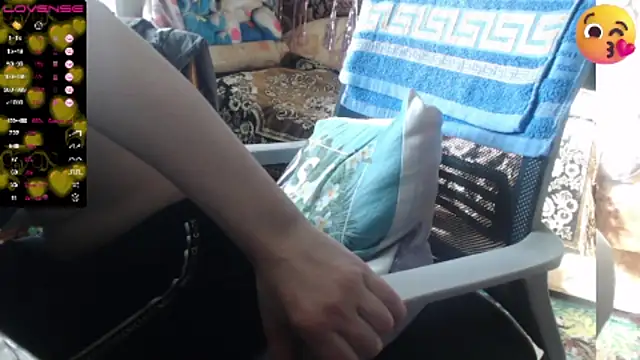Snapshot of sweetbbabe chatting on 02/21/25, 09:56 sweetbbabe online show from 02/21/25, 09:56