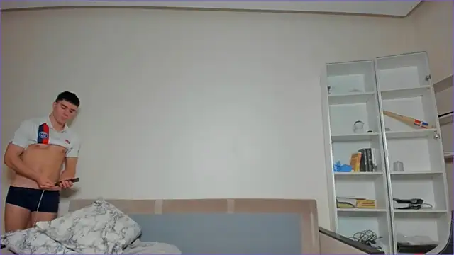 Snapshot of sam_huston chatting on 02/01/25, 10:02 sam huston online show from 02/01/25, 10:02