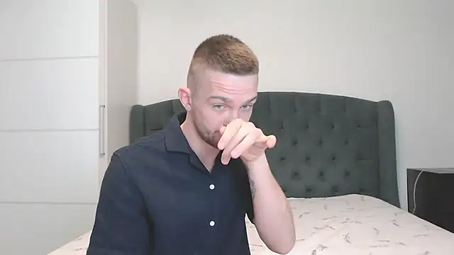 Marselle Laker online show from 12/22/24, 06:28