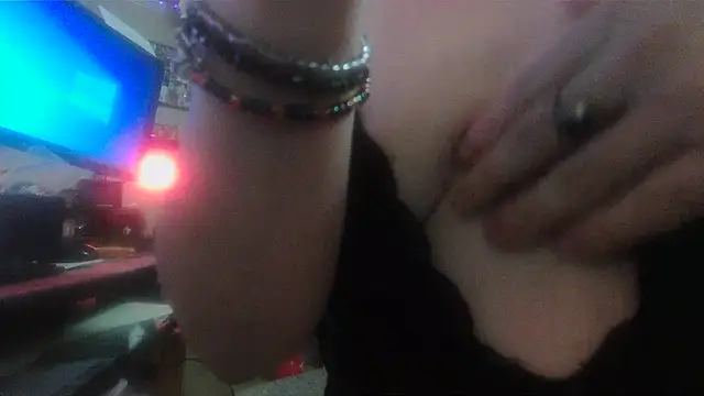 Snapshot of spunlikecottoncandy chatting on 02/03/25, 05:14 spunlikecottoncandy online show from 02/03/25, 05:14