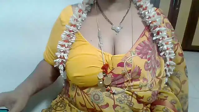 Snapshot of archanatelugu9 chatting on 06/24/26, 02:32 archanatelugu9 online show from 06/24/26, 02:32