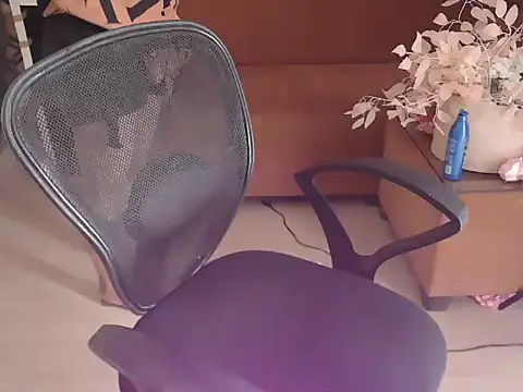 Snapshot of shivi_moto chatting on 11/03/25, 05:31 shivi moto online show from 11/03/25, 05:31