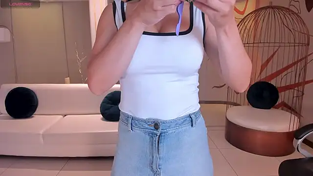 BiancaPierce online show from 03/05/25, 11:38