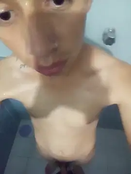 adri uwu online show from 12/10/24, 05:17