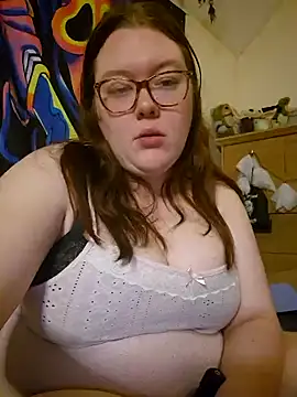 Sexycurvyemilyy online show from 12/02/24, 10:34