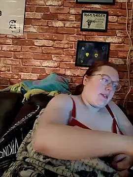 Sexycurvyemilyy online show from 12/21/24, 10:40