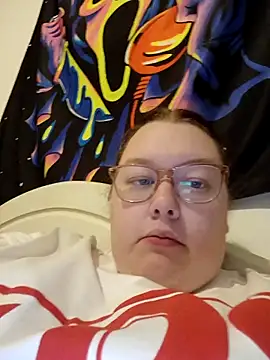 Sexycurvyemilyy online show from 11/21/25, 07:45