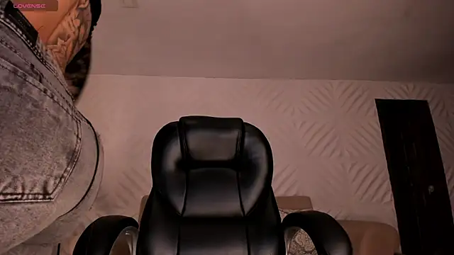 SophiePalmer online show from 11/21/25, 11:09