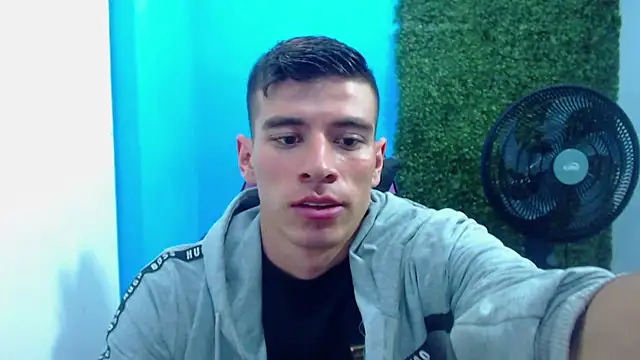 Snapshot of DEIBY_BABY chatting on 12/28/24, 08:36 DEIBY BABY online show from 12/28/24, 08:36