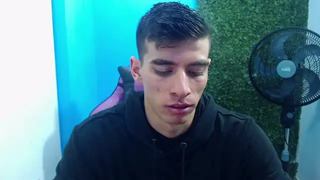 Snapshot of DEIBY_BABY chatting on 01/02/25, 09:50 DEIBY BABY online show from 01/02/25, 09:50