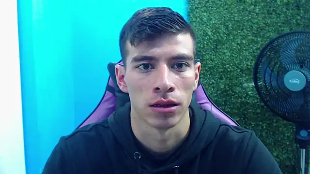 Snapshot of DEIBY_BABY chatting on 01/04/25, 09:31 DEIBY BABY online show from 01/04/25, 09:31