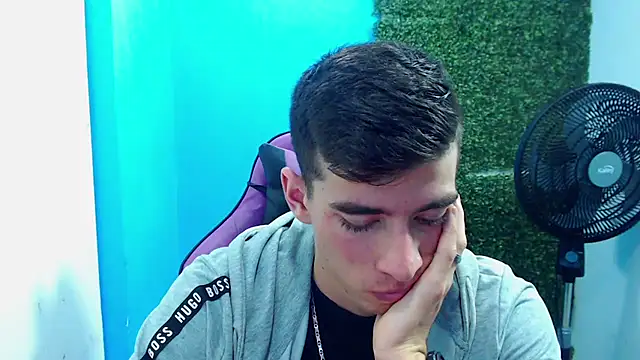 Snapshot of DEIBY_BABY chatting on 01/08/25, 10:27 DEIBY BABY online show from 01/08/25, 10:27