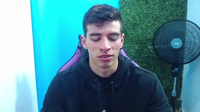 Snapshot of DEIBY_BABY chatting on 01/11/25, 04:48 DEIBY BABY online show from 01/11/25, 04:48