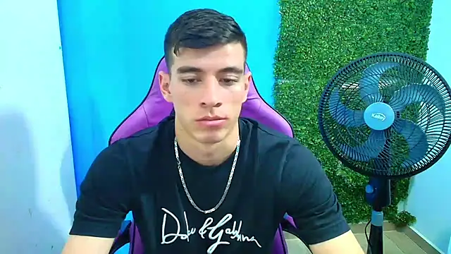 Snapshot of DEIBY_BABY chatting on 01/20/25, 11:10 DEIBY BABY online show from 01/20/25, 11:10