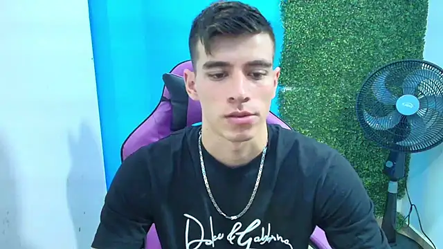 Snapshot of DEIBY_BABY chatting on 02/03/25, 08:24 DEIBY BABY online show from 02/03/25, 08:24