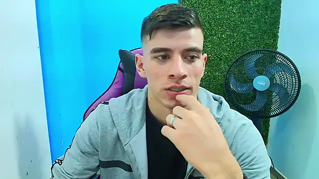 Snapshot of DEIBY_BABY chatting on 02/09/25, 04:46 DEIBY BABY online show from 02/09/25, 04:46