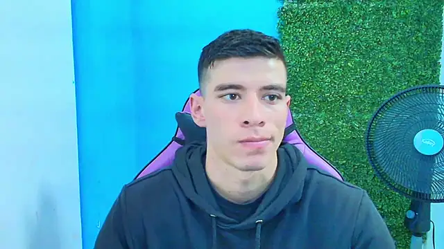 Snapshot of DEIBY_BABY chatting on 02/14/25, 09:10 DEIBY BABY online show from 02/14/25, 09:10