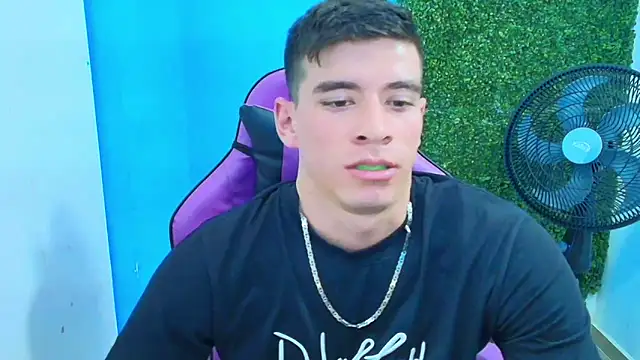 Snapshot of DEIBY_BABY chatting on 02/17/25, 09:52 DEIBY BABY online show from 02/17/25, 09:52