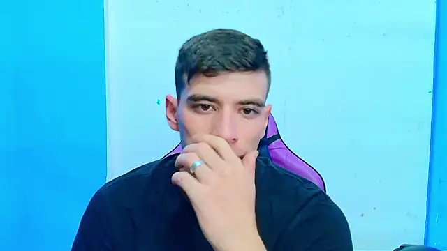 Snapshot of DEIBY_BABY chatting on 02/19/25, 10:53 DEIBY BABY online show from 02/19/25, 10:53