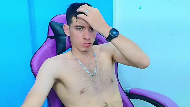 Snapshot of DEIBY_BABY chatting on 02/20/25, 01:57 DEIBY BABY online show from 02/20/25, 01:57