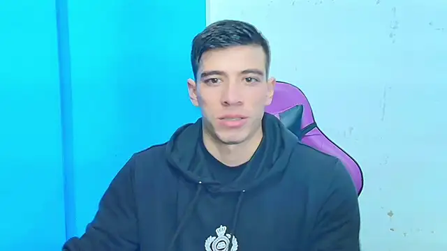 Snapshot of DEIBY_BABY chatting on 02/23/25, 10:42 DEIBY BABY online show from 02/23/25, 10:42